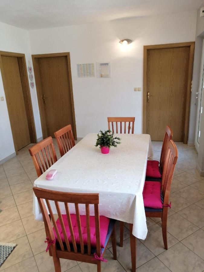 Apartments Iris Marina Zewnętrze zdjęcie