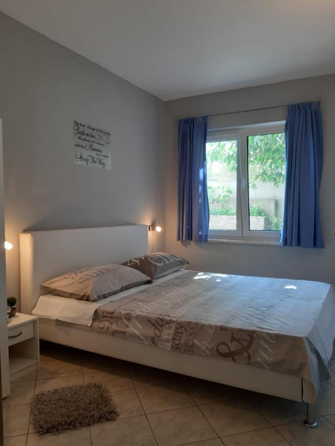 Apartments Iris Marina Zewnętrze zdjęcie