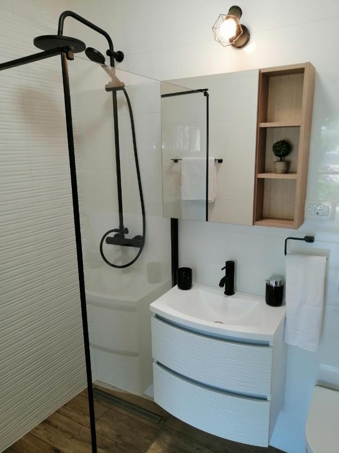 Apartments Iris Marina Zewnętrze zdjęcie