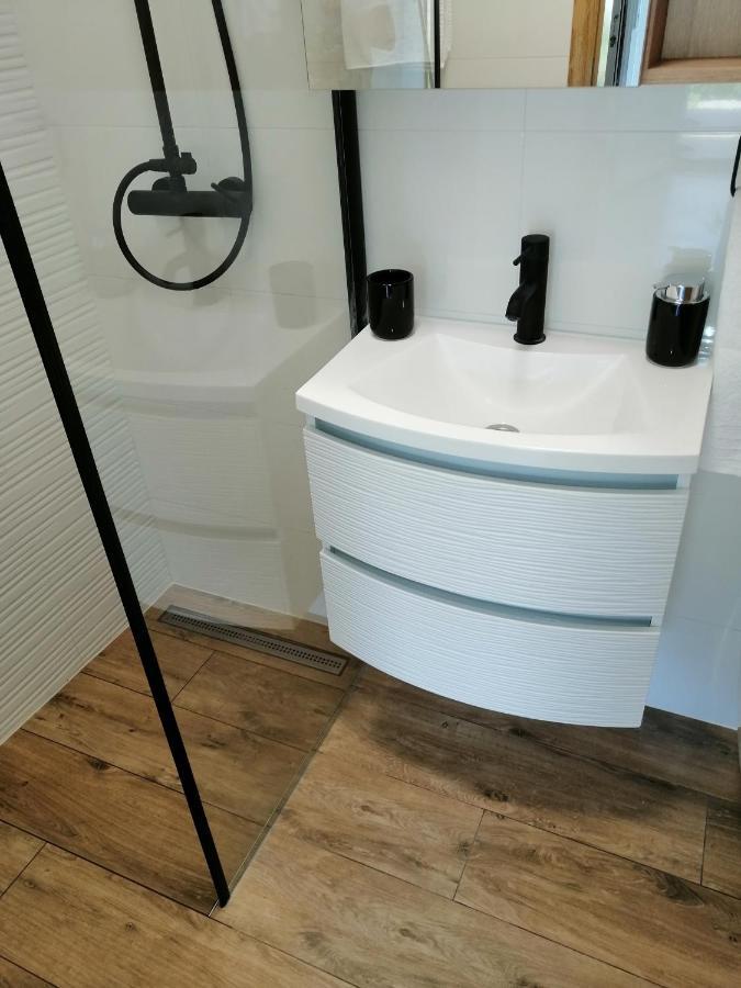 Apartments Iris Marina Zewnętrze zdjęcie