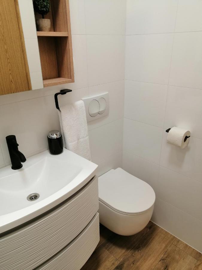 Apartments Iris Marina Zewnętrze zdjęcie