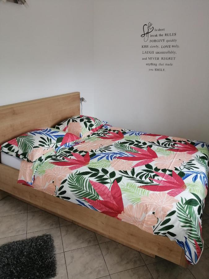 Apartments Iris Marina Zewnętrze zdjęcie